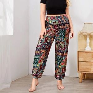 Plus Size Wide Waistband Paisley Print Pants
